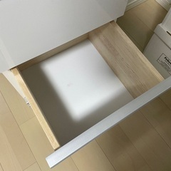 カラーボックス　隙間家具　白の画像