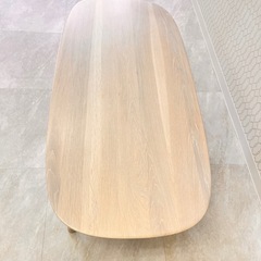 カリモク　テーブル　天然木の画像