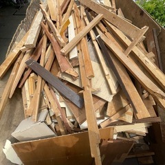 無料】福島県　木材・廃材まとめてお譲りします！DIY・薪ストーブにも！の画像