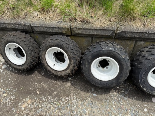 バギータイヤ　中古