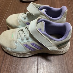 adidas 19cm スニーカーの画像
