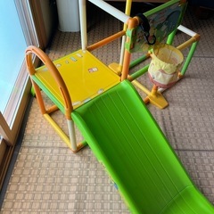 プーさんのジャングルと滑り台