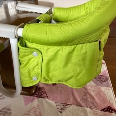 inglesina ベビーテーブルチェア の画像