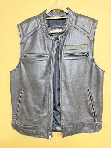 ハーレー純正革ベスト新品‼️