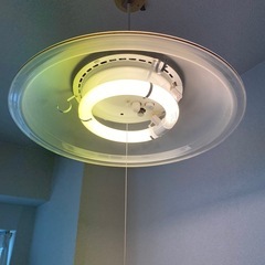 白いランプの画像