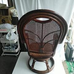 ハイバック　ラタン　籐　回転座椅子 アームチェアの画像
