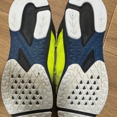 《5月末まで‼️》アシックス　スニーカー　22.5の画像