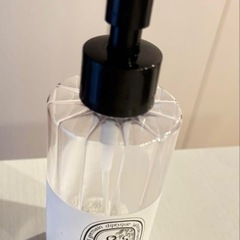 diptyque ドソン シャワーオイル ポンプ式 空ボトル ディスペンサーの画像