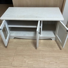 テレビ台の画像