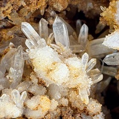 熱水鉱床　水晶　クラスター　晶洞あり　約700年の画像