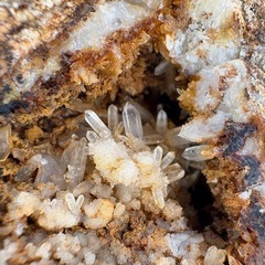 熱水鉱床　水晶　クラスター　晶洞あり　約700年の画像