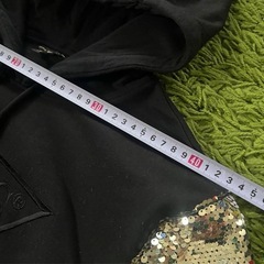 GUESS スパンコール　パーカー　XSの画像