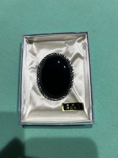【美品】天然石　オニキス　ブローチ　