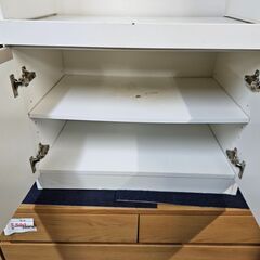 リサイクルショップどりーむ天保山店　No1093　レンジ台　食器棚　ホワイト　※剥がれ・汚れあり(´;ω;｀)の画像