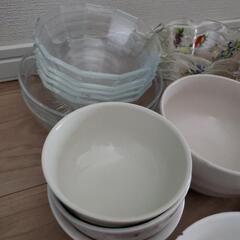 食器　いろいろの画像