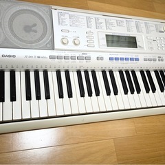 CASIO カシオ　電子キーボード　光ナビゲーション　LK-205　値下げしました　スタンド付 の画像