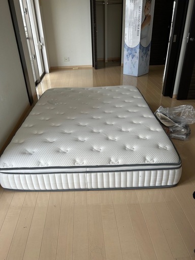 クィーンサイズ　ベッドマットレス