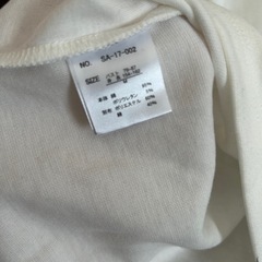 レディース　白　トップス🤍の画像