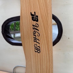 JB World製の折りたたみ式簡易エステベッドの画像