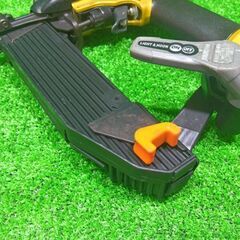 日立工機 N5008HM 高圧フロアタッカ【船橋馬込店】【店頭取引限定】【中古】管理番号：IT9WC291FJEIの画像