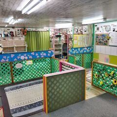 　土日祝休み！年間休日120以上！！平日12時出勤!!可無…
