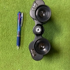 双眼鏡の画像