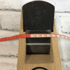 W097 保管品 鉋/かんな 東守一 58m/m 大工道具 宮大工 ハンドツール 現状品の画像