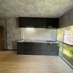 京都市山科区御陵封ジ山町　6LDK　まるで別荘！？中古戸建　敷地広々100坪超！ペットの多頭飼いも可能！ - 不動産売買（マンション/一戸建て）