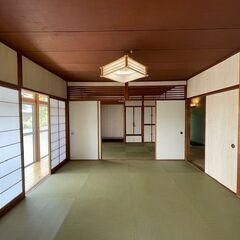 京都市山科区御陵封ジ山町　6LDK　まるで別荘！？中古戸建　敷地広々100坪超！ペットの多頭飼いも可能！ - 不動産