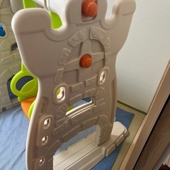 子供用ブランコ付き滑り台の画像