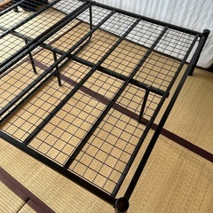 ダブルベッド用フレーム ブラック の画像