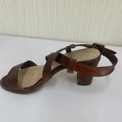 DIANA ダイアナ 黒エナメル ブラック パンプスチャンキーヒール 23cm　S_167の画像