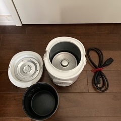 山善 YAMAZEN 炊飯器 1.5合炊き ミニ ライスクッカー YJE-M150　ホワイト　23年製の画像