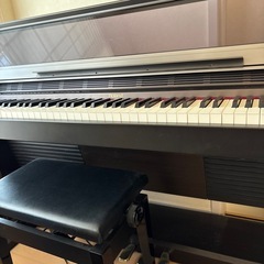 Roland piano 5000S 電子ピアノと椅子