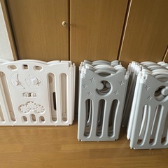 ベビーサークルの画像