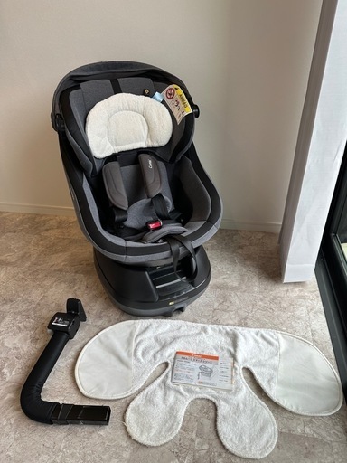 コンビ　チャイルドシート　クルムーヴ(JJ-600)グレー　シートベルト固定