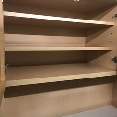 3枚扉　食器棚　1200㎜　大容量　ファミリータイプ　ジャングルジャングル貝塚店　貝塚市　二色浜　リサイクルショップの画像