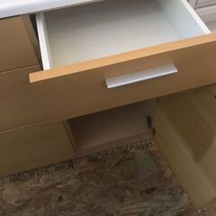 3枚扉　食器棚　1200㎜　大容量　ファミリータイプ　ジャングルジャングル貝塚店　貝塚市　二色浜　リサイクルショップの画像