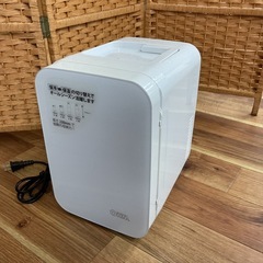 オーム電気　2018年製　ポータブル保令保温ボックス