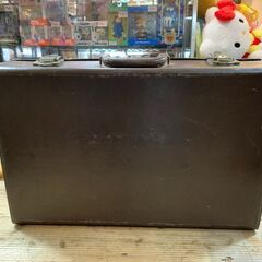 ヴィンテージトランクボックス 洋楽ステッカー付の画像