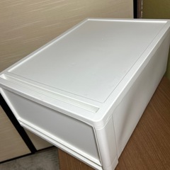 収納ケース ホワイトの画像