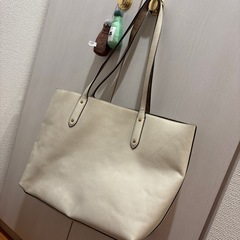 COACH トートバッグ ホワイトの画像
