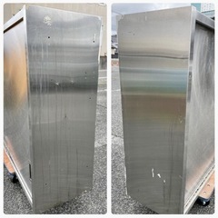 直接引き取り5%OFF　吊戸棚 幅1200×奥行き350×高さ900mm 吊り棚 収納棚 棚 引戸扉 食器棚 ステンレス製 厨房用品 飲食店 業務用 中古 4111211の画像