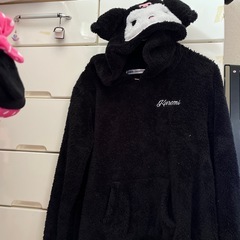 クロミちゃんモコモコパーカーの画像
