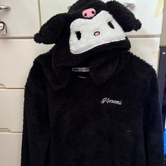 クロミちゃんモコモコパーカー
