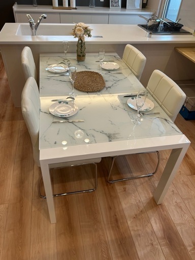 決定ですダイニングテーブルセット