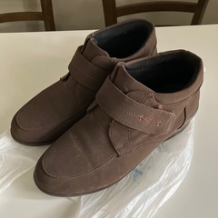 ブーツ22.5㎝EEEE