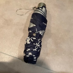 フリーチェ　晴雨兼用　折りたたみ傘　日傘の画像