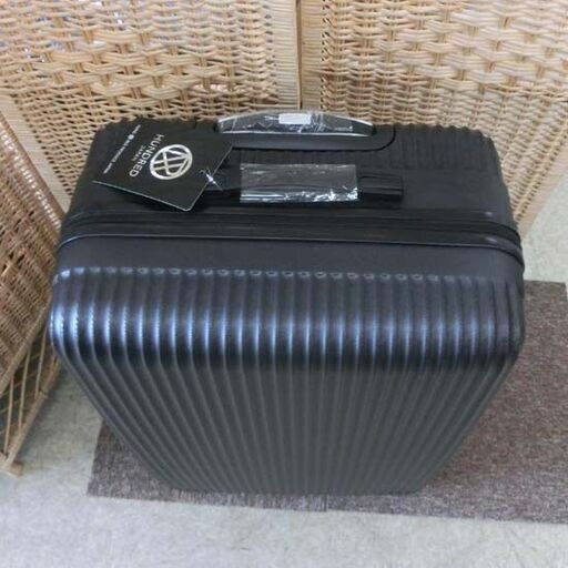 新品 HUNDRED キャリーケース Lサイズ 95L MCR-001 ハードケース 黒