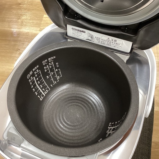 取りに来られる方限定！！】TOSHIBA 電子炊飯ジャー